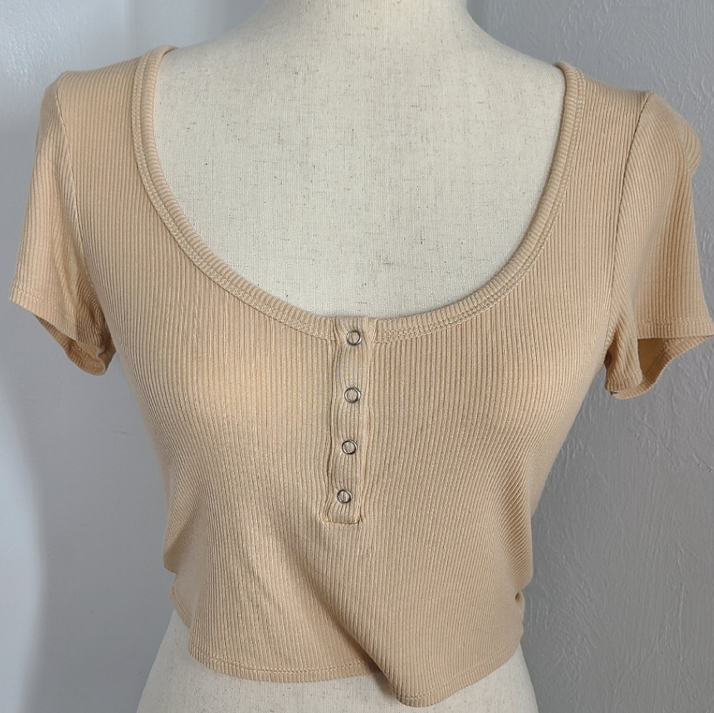 PacSun Me to We essentials Tan Crop Top Size Medium